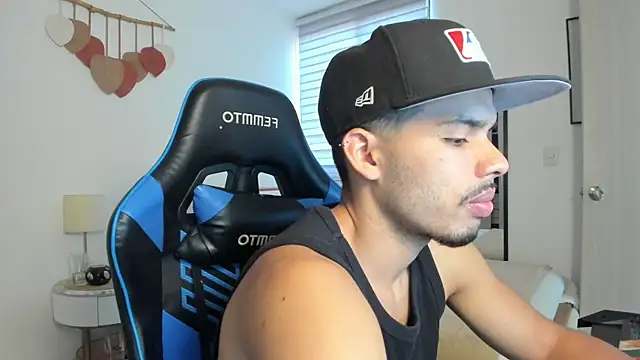 mateoleonee online show from 09-24-25, 06:11