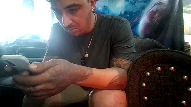 Antoniothedon online show from 05-17-26, 07:10