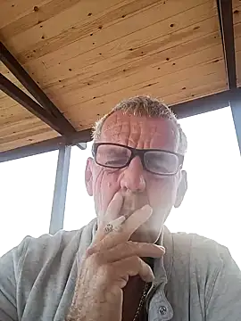 Snapshot of Freddy1962 chatting on 12-04-24, 04:32 Freddy1962 online show from 12-04-24, 04:32