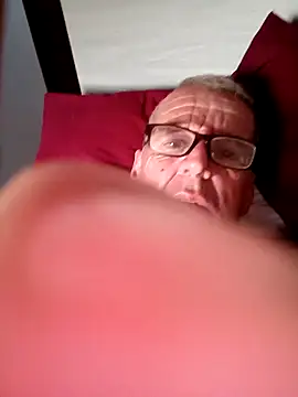 Snapshot of Freddy1962 chatting on 12-29-24, 04:27 Freddy1962 online show from 12-29-24, 04:27