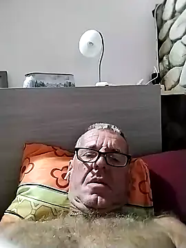 Snapshot of Freddy1962 chatting on 01-08-25, 09:12 Freddy1962 online show from 01-08-25, 09:12