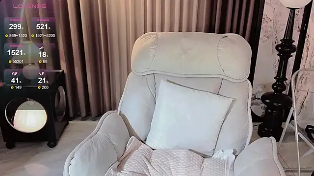 Snapshot of Yaikun0-0 chatting on 10-24-25, 12:19 Yaikun0-0 online show from 10-24-25, 12:19