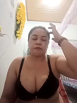 Sexy-bigtits2024 online show from 01-25-25, 11:00