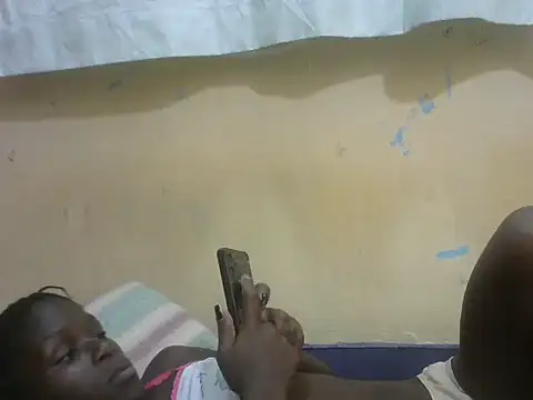 Snapshot of ebonyvalleria1 chatting on 03-16-25, 04:56 ebonyvalleria1 online show from 03-16-25, 04:56