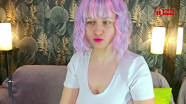 Snapshot of BigBoobsARRI chatting on 03-13-26, 10:33 BigBoobsARRI online show from 03-13-26, 10:33