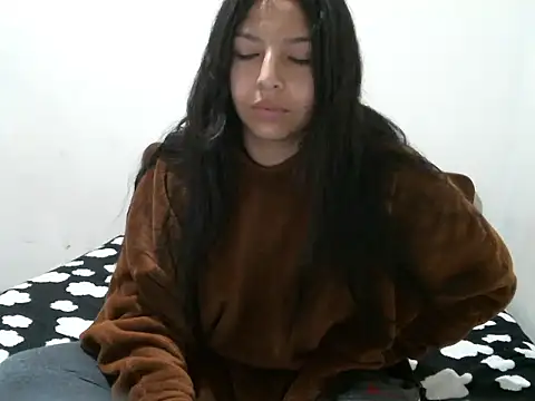 CarolineGomez online show from 02-06-26, 04:06