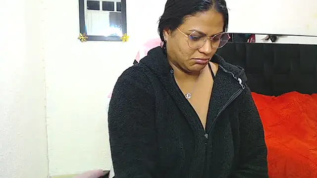 Snapshot of SweetAlmaa chatting on 02-17-25, 09:46 SweetAlmaa online show from 02-17-25, 09:46