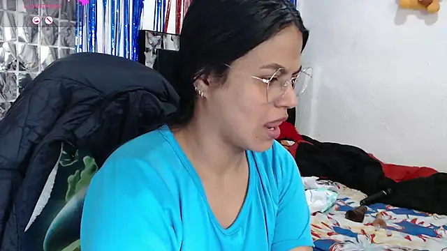 Snapshot of SweetAlmaa chatting on 09-13-25, 12:49 SweetAlmaa online show from 09-13-25, 12:49