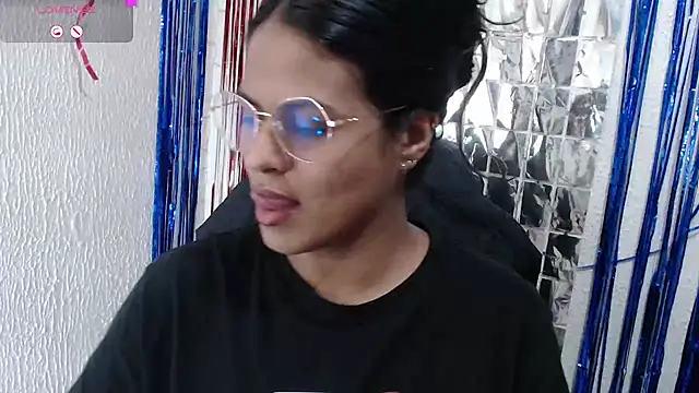 Snapshot of SweetAlmaa chatting on 09-16-25, 07:04 SweetAlmaa online show from 09-16-25, 07:04