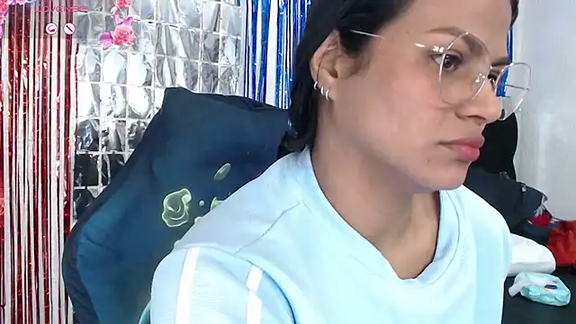 SweetAlmaa online show from 10-04-25, 11:52