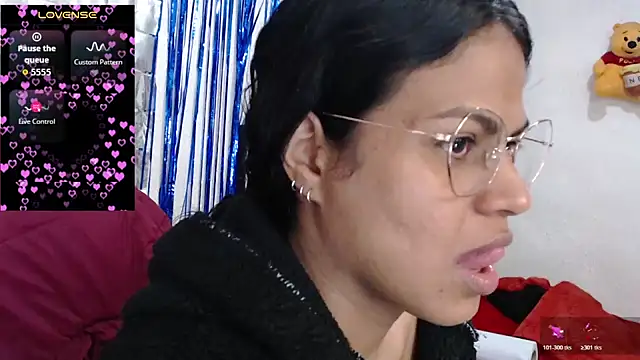 SweetAlmaa online show from 10-27-25, 10:30