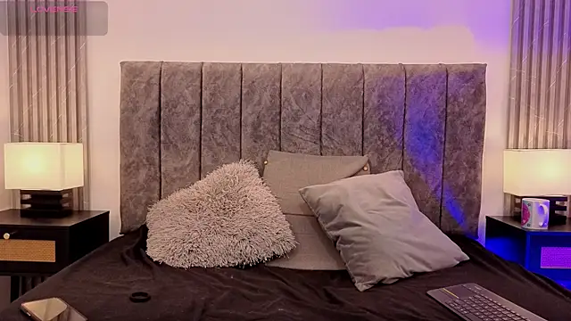 Ema Stone65 online show from 09-17-25, 09:16