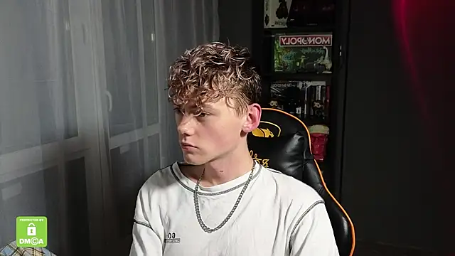 Keytaro online show from 10-03-25, 01:02