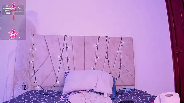 Kaela18 online show from 12-18-24, 04:17