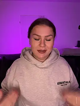 Fancy-Francy online show from 11-26-25, 06:42