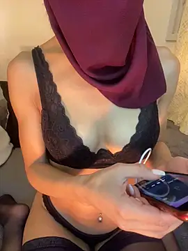 Beautiful arab online show from 01-04-25, 10:55