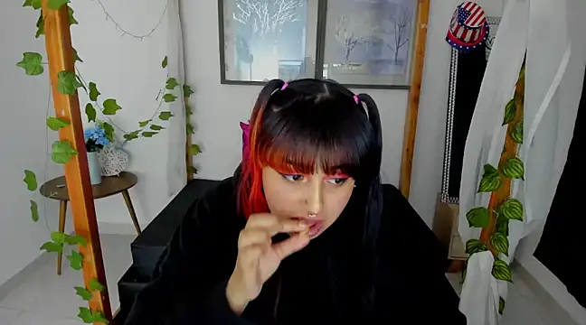 lussyevans24 online show from 01-17-25, 07:41