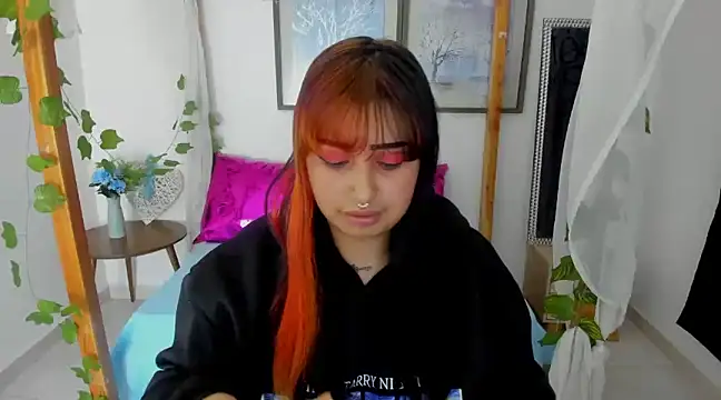 lussyevans24 online show from 01-29-25, 04:15