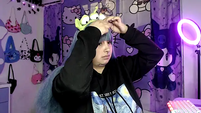 lussyevans24 online show from 10-20-25, 06:25