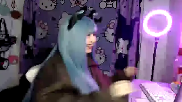 lussyevans24 online show from 05-05-26, 02:52