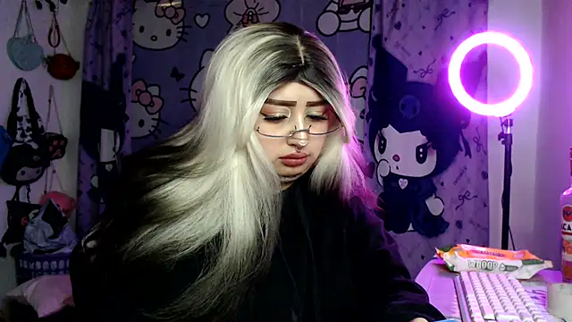 lussyevans24 online show from 06-12-26, 05:50