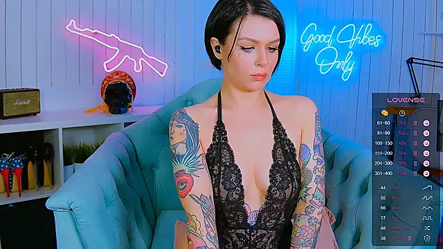 My toys pink online show from 03-17-25, 09:45