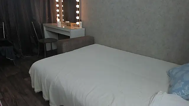 angelica marquise online show from 01-10-25, 11:11