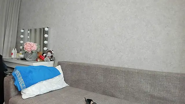 angelica marquise online show from 12-16-25, 04:56