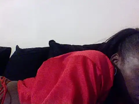 Snapshot of Cinderella_Jewels_ chatting on 12-04-24, 11:57 Cinderella Jewels online show from 12-04-24, 11:57