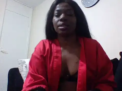 Snapshot of Cinderella_Jewels_ chatting on 02-03-25, 12:15 Cinderella Jewels online show from 02-03-25, 12:15