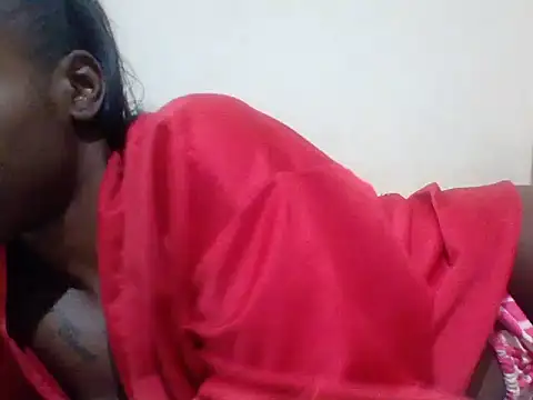 Snapshot of Cinderella_Jewels_ chatting on 02-17-25, 01:47 Cinderella Jewels online show from 02-17-25, 01:47