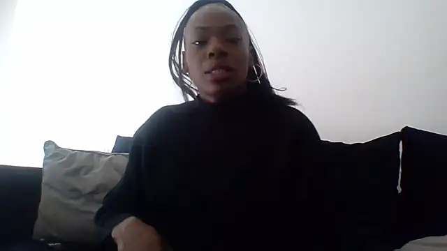 Snapshot of Cinderella_Jewels_ chatting on 09-08-25, 03:33 Cinderella Jewels online show from 09-08-25, 03:33