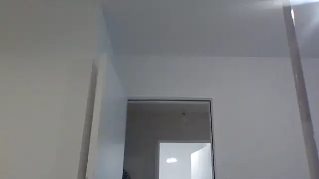 Snapshot of Cinderella_Jewels_ chatting on 10-23-25, 10:47 Cinderella Jewels online show from 10-23-25, 10:47