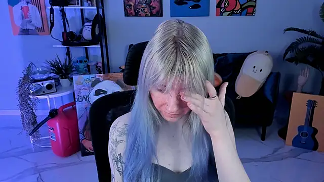 LexiWenford online show from 11-06-25, 02:56