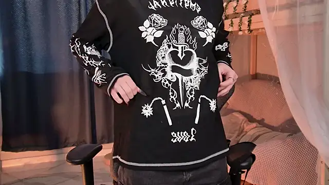 LexiWenford online show from 02-27-26, 05:51