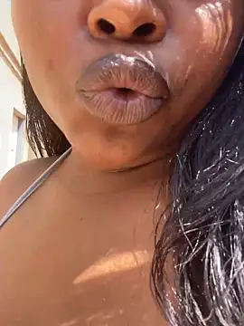 DiamondGoddes online show from 10-21-25, 11:33