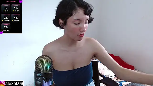 alexaa08 online show from 02-20-25, 04:46