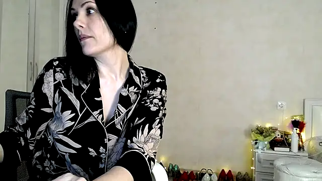 Devil Goddess online show from 12-23-24, 09:40