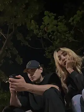 Snapshot of PamelaReall chatting on 09-16-25, 01:50 PamelaReall online show from 09-16-25, 01:50