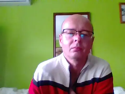 Tiger202441 online show from 10-13-25, 08:36