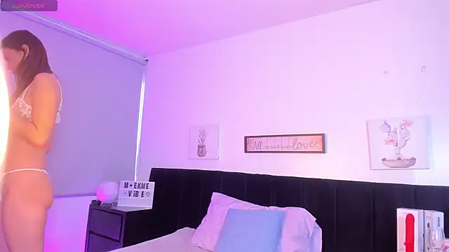 Natasha Kinski online show from 03-03-25, 11:03