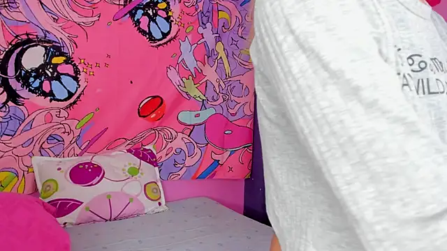 Snapshot of kittyzenn chatting on 12-18-24, 07:41 kittyzenn online show from 12-18-24, 07:41