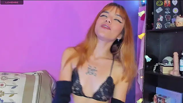 Snapshot of kittyzenn chatting on 01-07-25, 04:48 kittyzenn online show from 01-07-25, 04:48