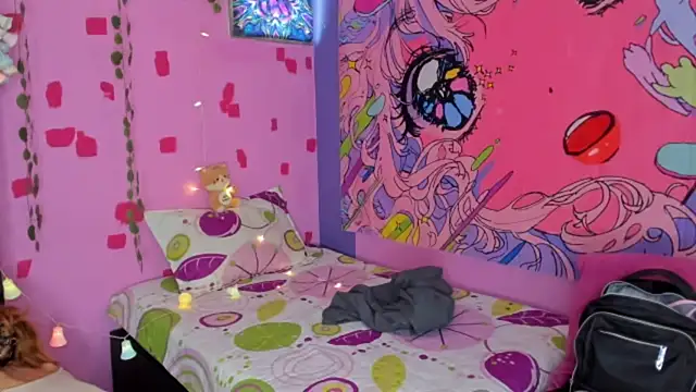 Snapshot of kittyzenn chatting on 02-07-25, 04:35 kittyzenn online show from 02-07-25, 04:35