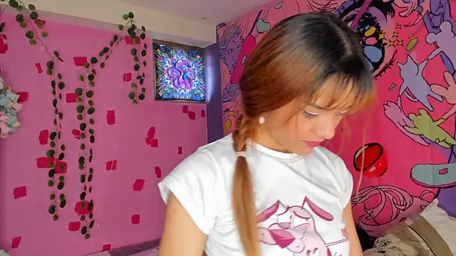 Snapshot of kittyzenn chatting on 02-25-25, 03:16 kittyzenn online show from 02-25-25, 03:16