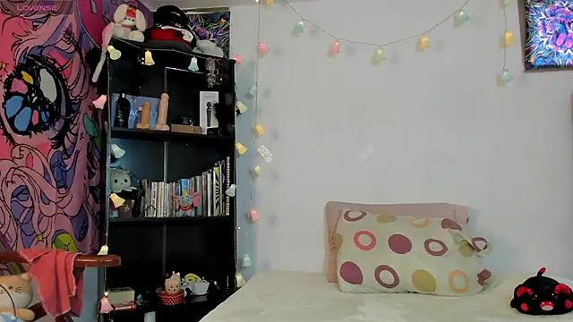 Snapshot of kittyzenn chatting on 10-01-25, 05:30 kittyzenn online show from 10-01-25, 05:30