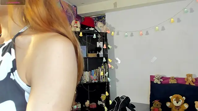 Snapshot of kittyzenn chatting on 10-22-25, 08:08 kittyzenn online show from 10-22-25, 08:08