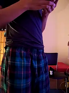 Snapshot of Dennis_2024 chatting on 01-08-25, 05:16 Dennis 2024 online show from 01-08-25, 05:16