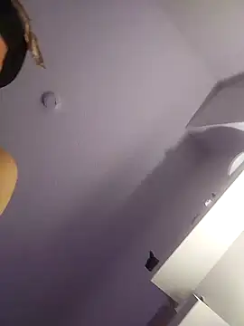 Snapshot of Dennis_2024 chatting on 01-16-25, 10:10 Dennis 2024 online show from 01-16-25, 10:10