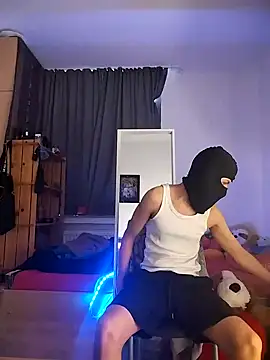 Snapshot of Dennis_2024 chatting on 01-20-25, 09:24 Dennis 2024 online show from 01-20-25, 09:24